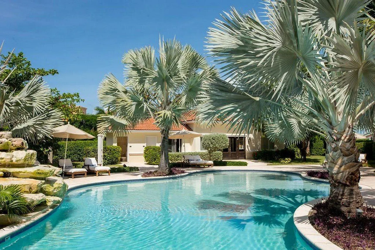 Villa Del Mar Grace Bay 4*,  Turks a Caicos