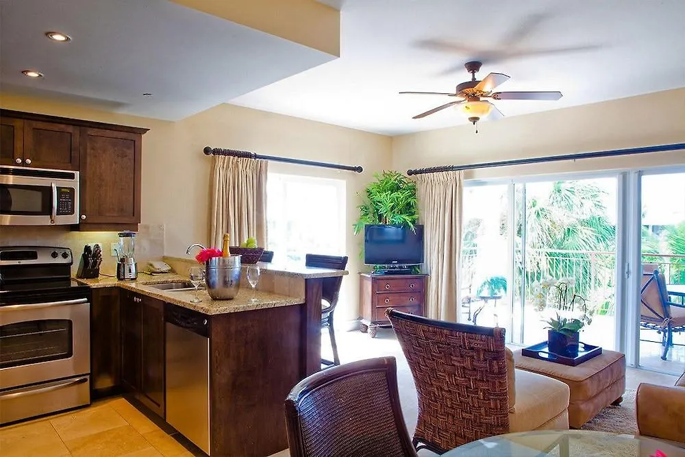 Villa Del Mar Grace Bay 4*,  Turks a Caicos