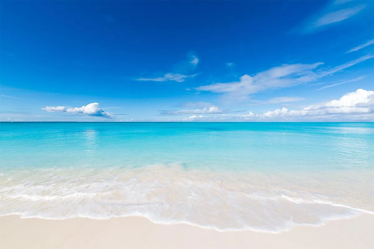 Villa Del Mar Grace Bay Hotel