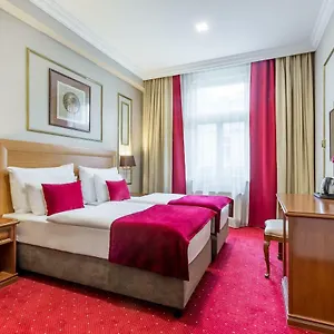 myo-hotel-caruso.praguehotelsweb.com/