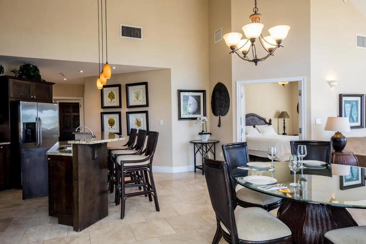 Villa Del Mar Grace Bay Hotel