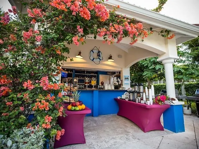 Hotel Villa Del Mar Grace Bay