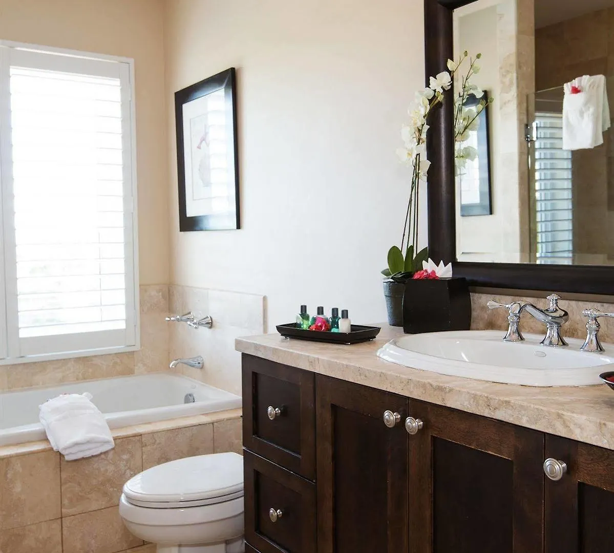 Villa Del Mar Grace Bay 4*,