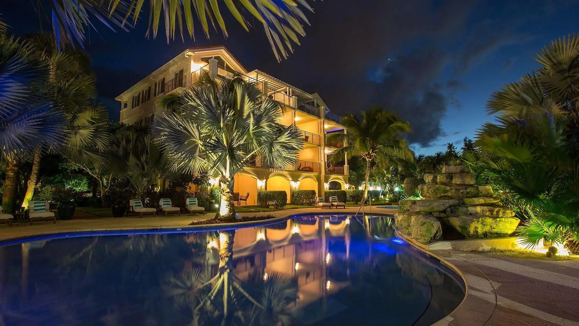 Villa Del Mar Grace Bay Turks And Caicos Islands
