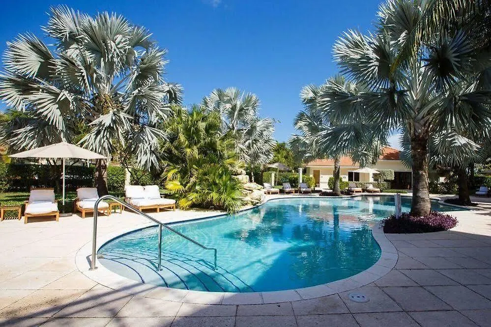 Villa Del Mar Grace Bay Hotel